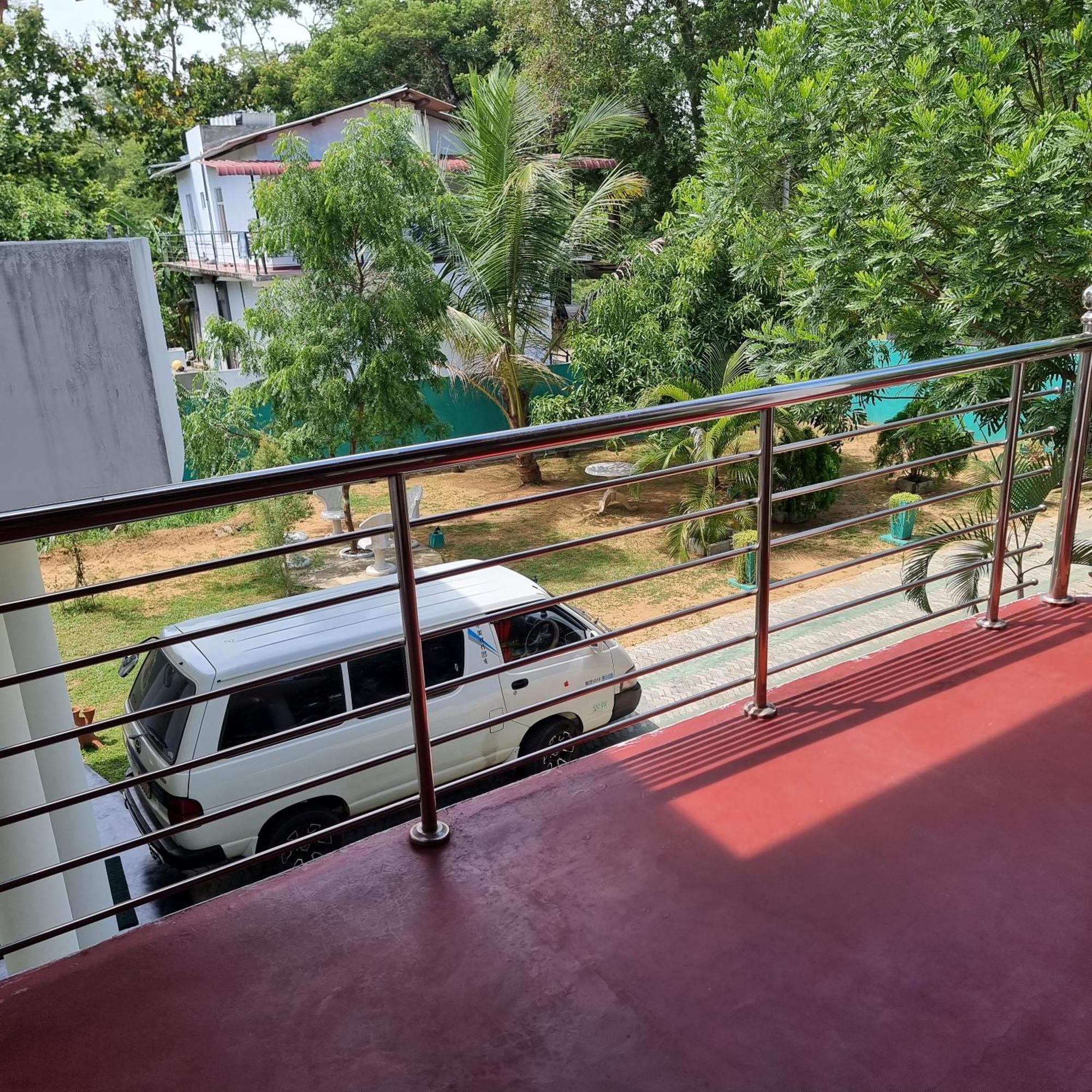 White Win Villa Elewela Exterior foto